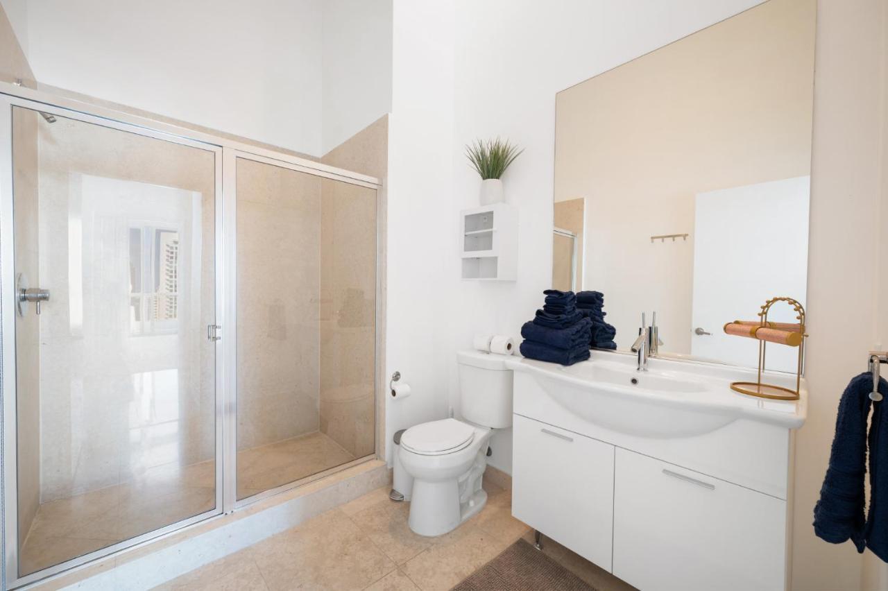 Appartamento Iconic Luxurious High Ceilings Unit Brickell W Miami Esterno foto