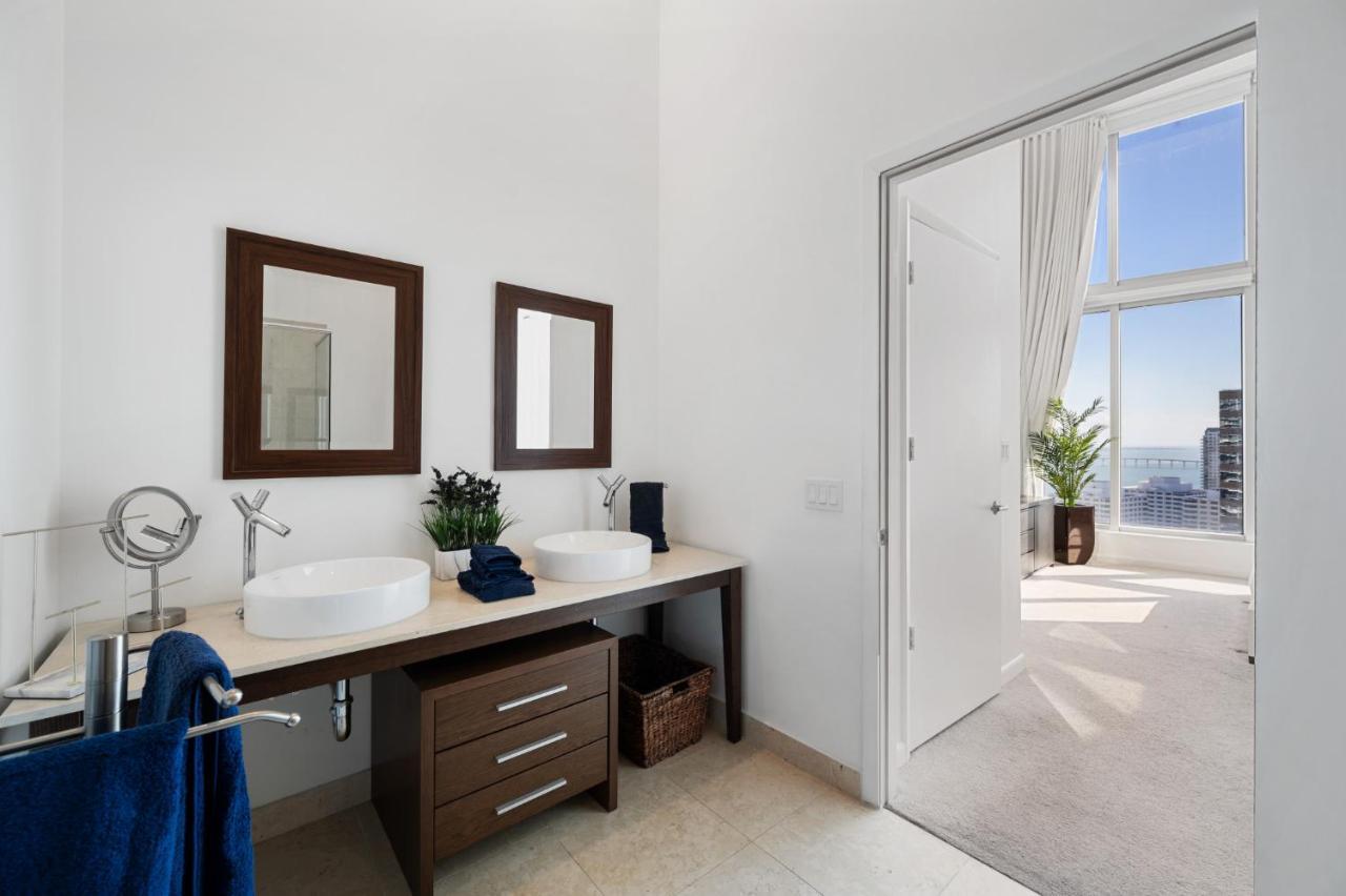 Appartamento Iconic Luxurious High Ceilings Unit Brickell W Miami Esterno foto